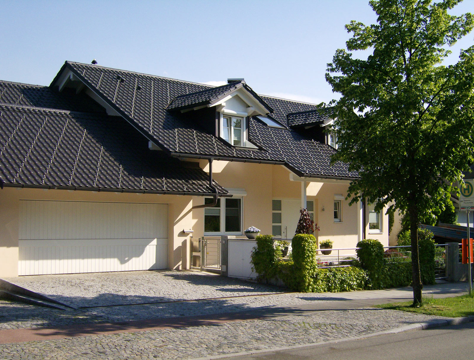 image02
